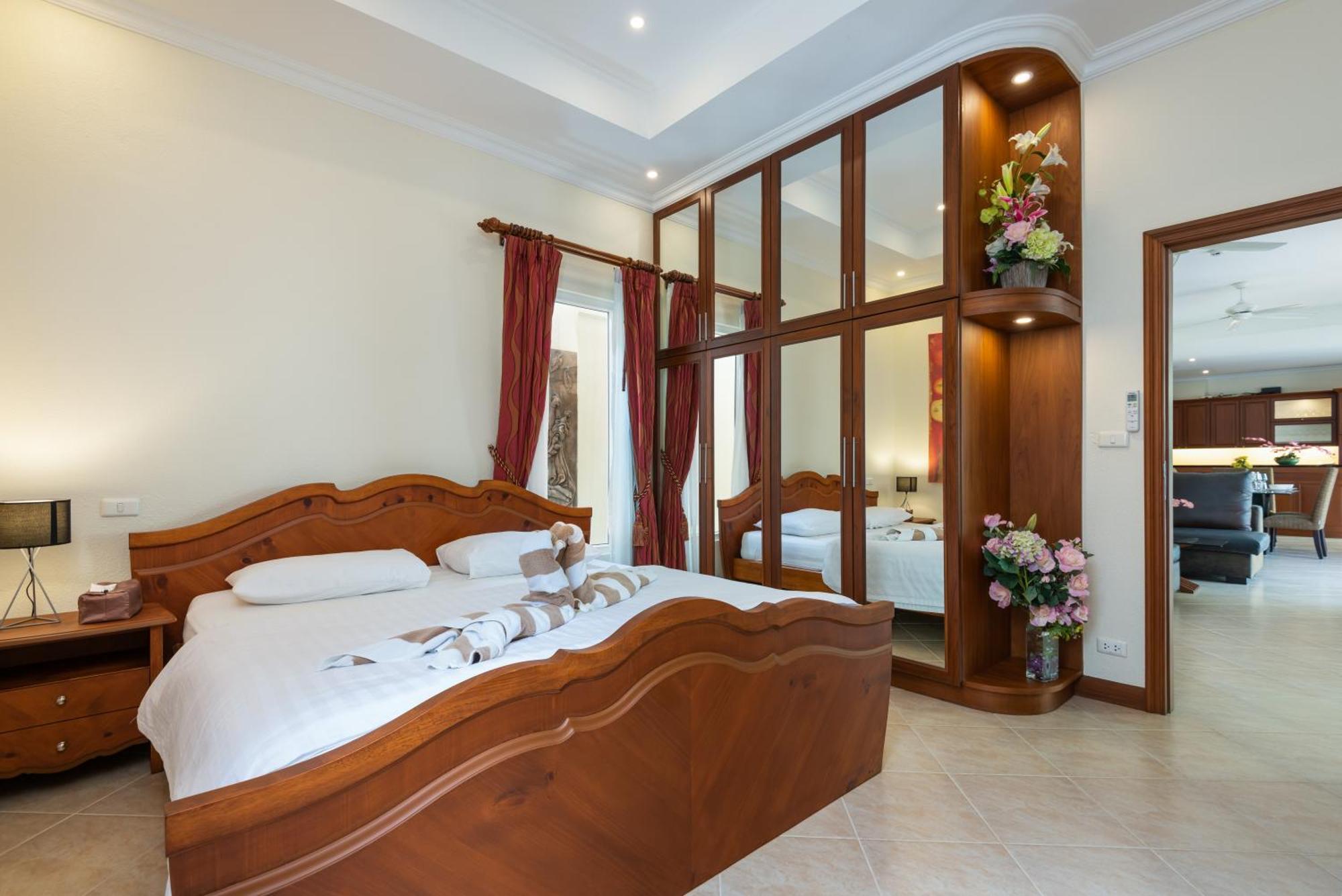 Village Austria Luxury Pool Villas Паттая Екстер'єр фото